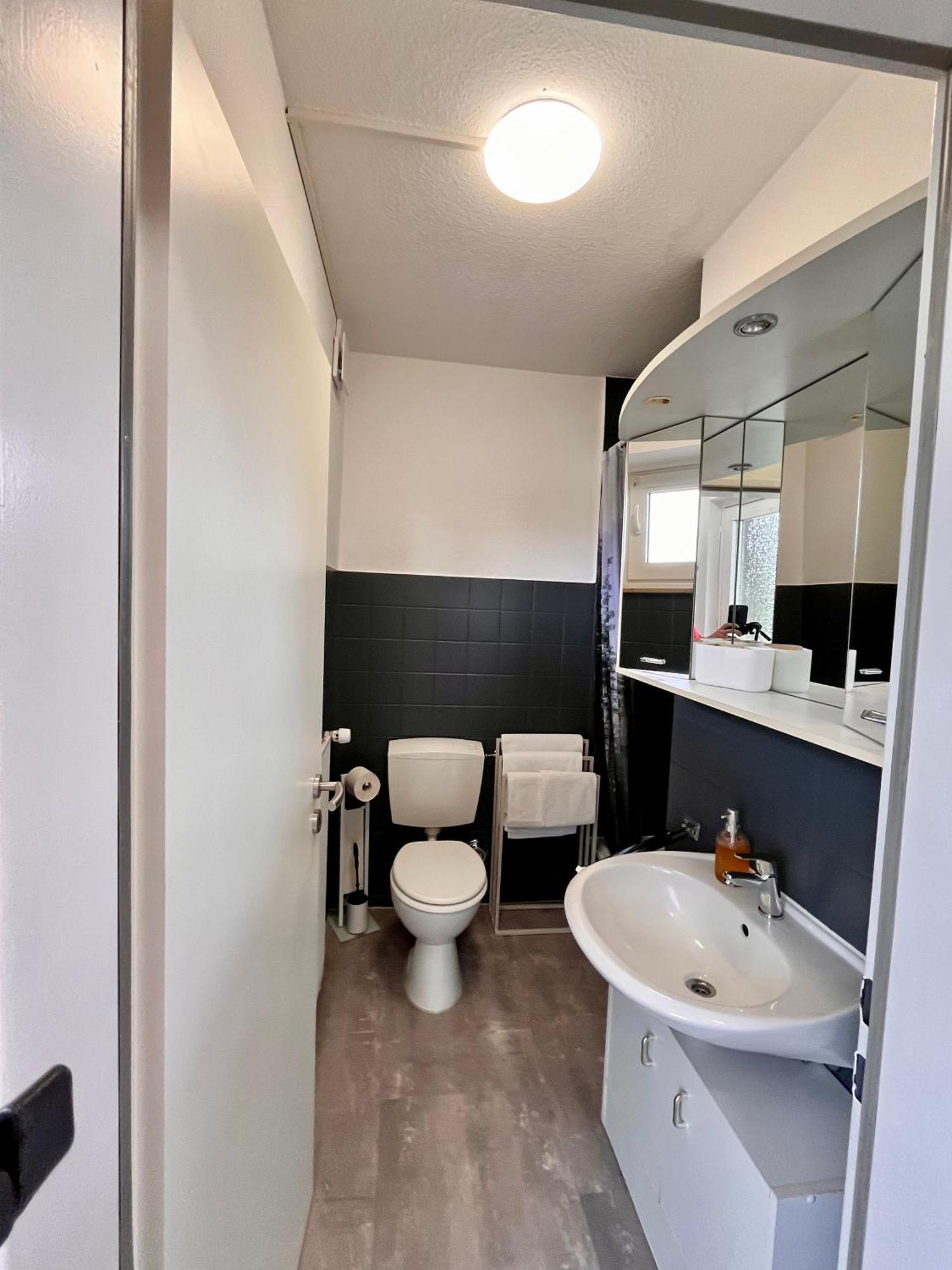White Blossom- Ferienwohnung Am Asreg Bad Zwischenahn Exteriör bild