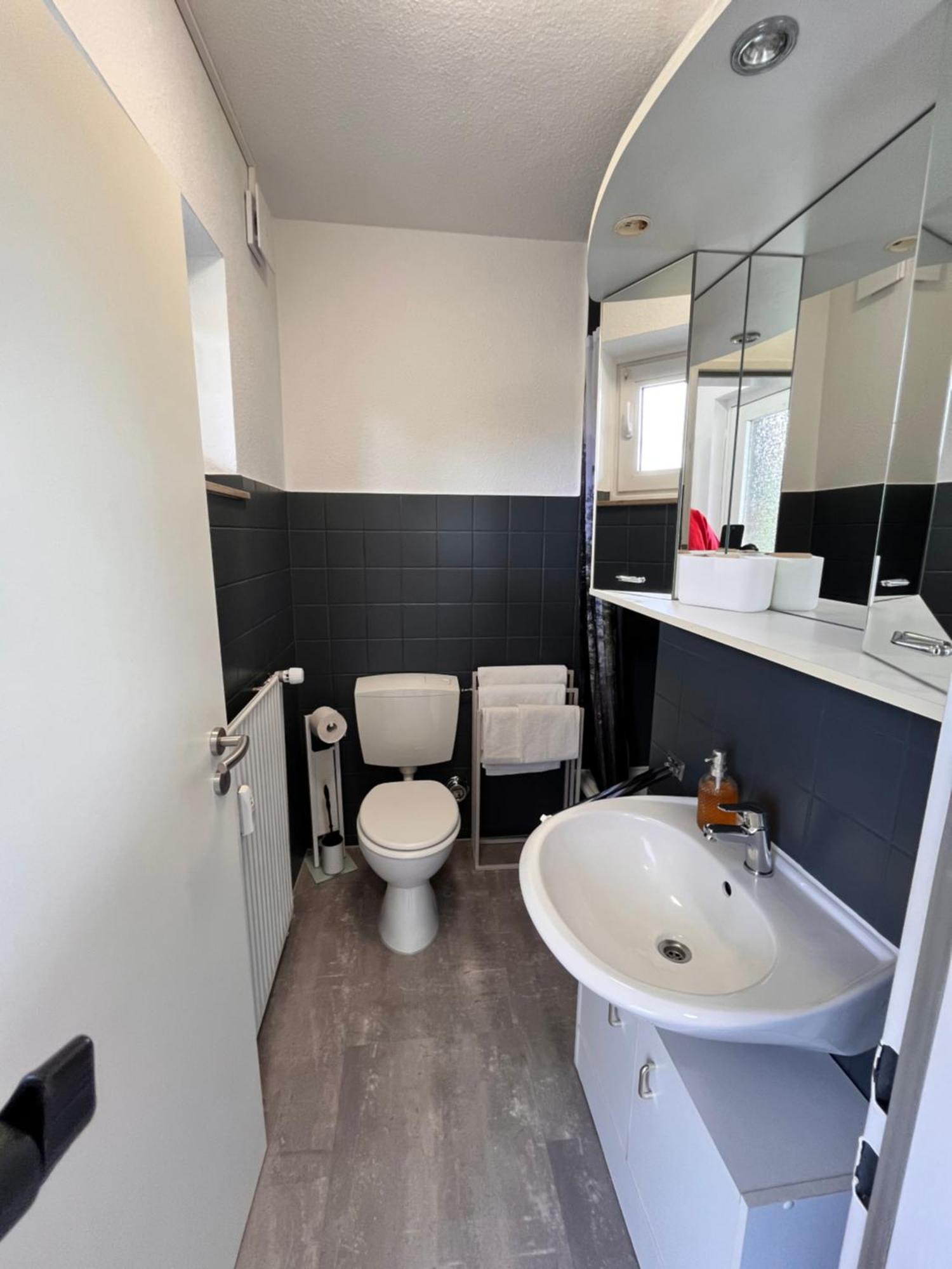 White Blossom- Ferienwohnung Am Asreg Bad Zwischenahn Exteriör bild